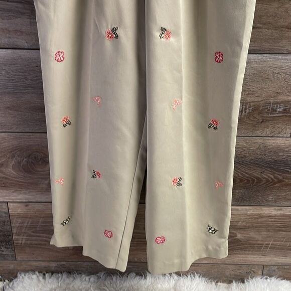 KORET Petite Ladies Khaki FloralEmbroidered Pants Slacks Size 4P - Picture 4 of 9